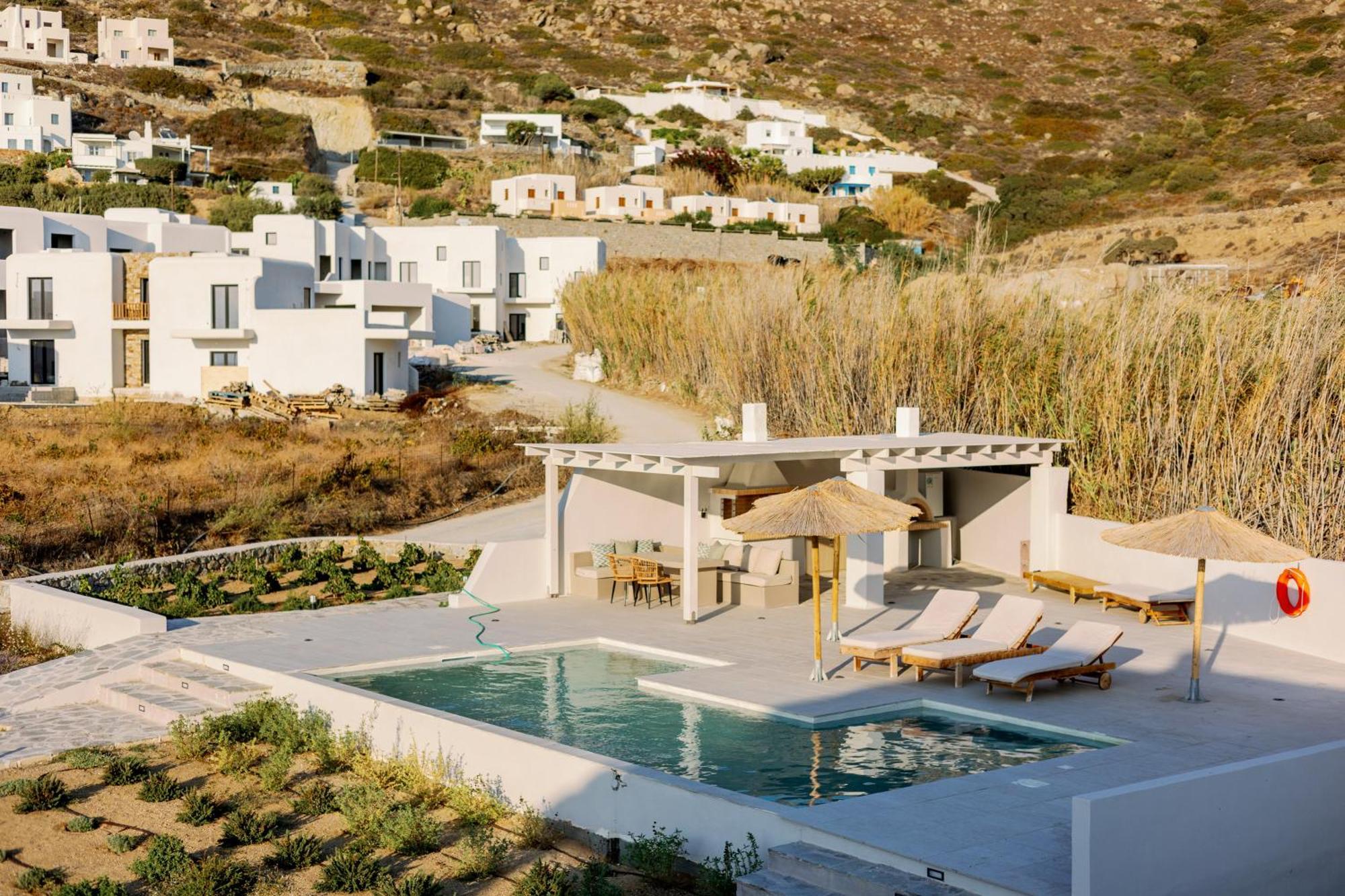 Finest -seaside With Private Swimming Pool-