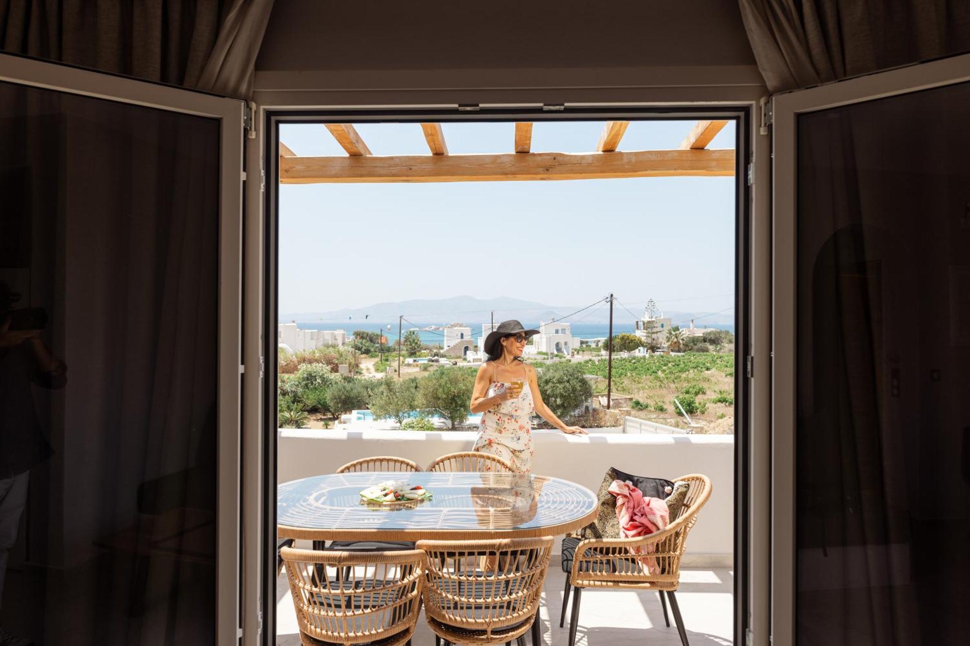 Finest -seaside With Private Swimming Pool- *